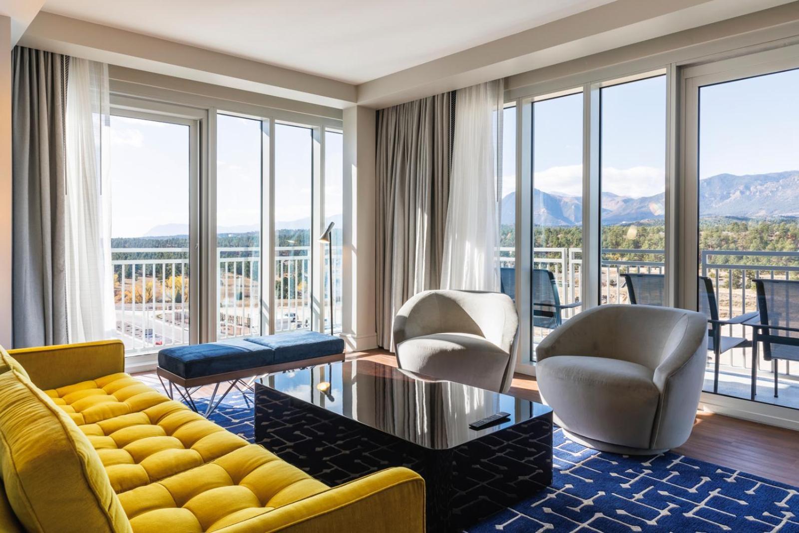 Hotel Polaris Gleneagle Eksteriør billede